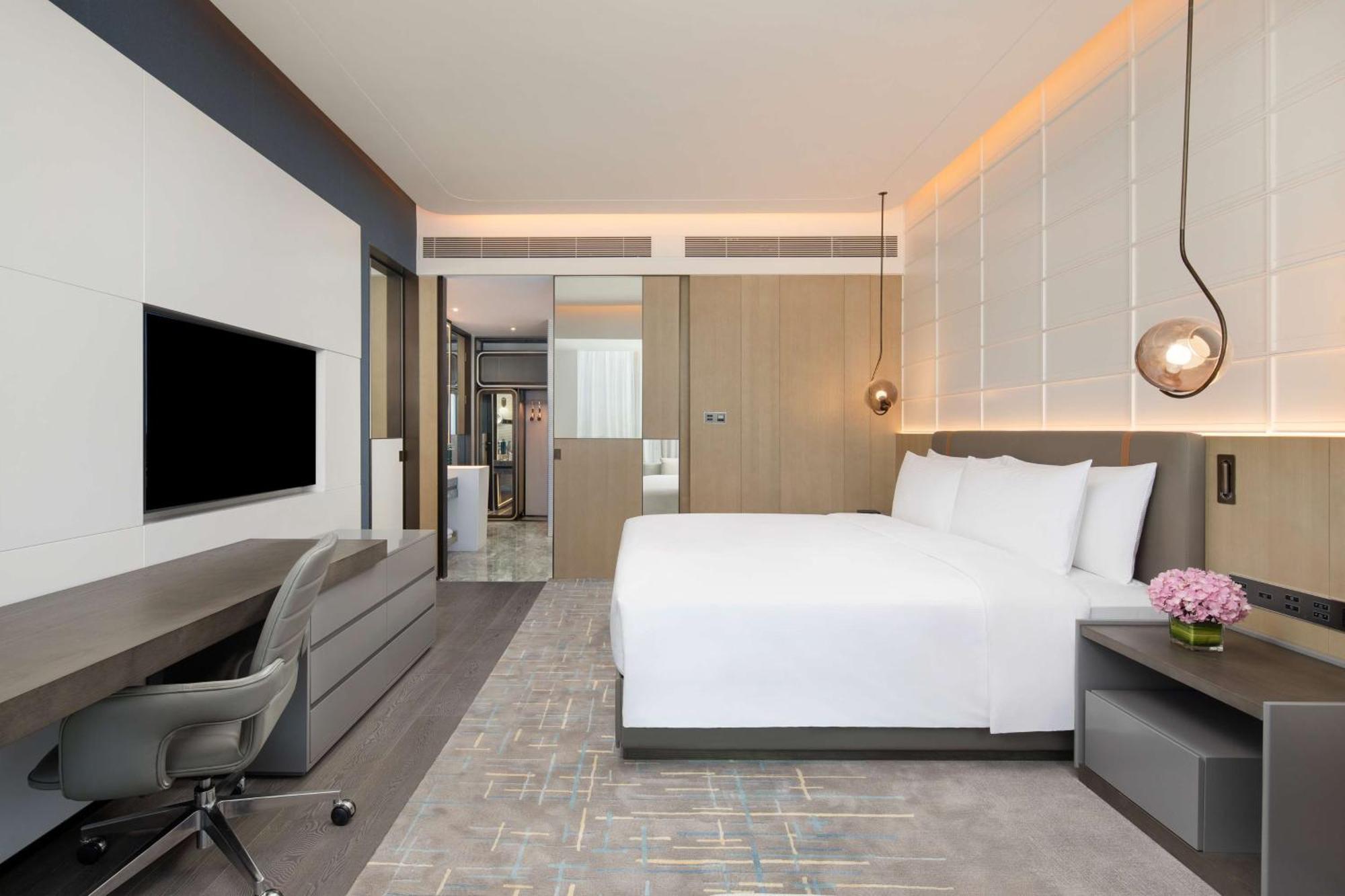 Hotel Doubletree By Hilton Kunming Airport Exterior foto