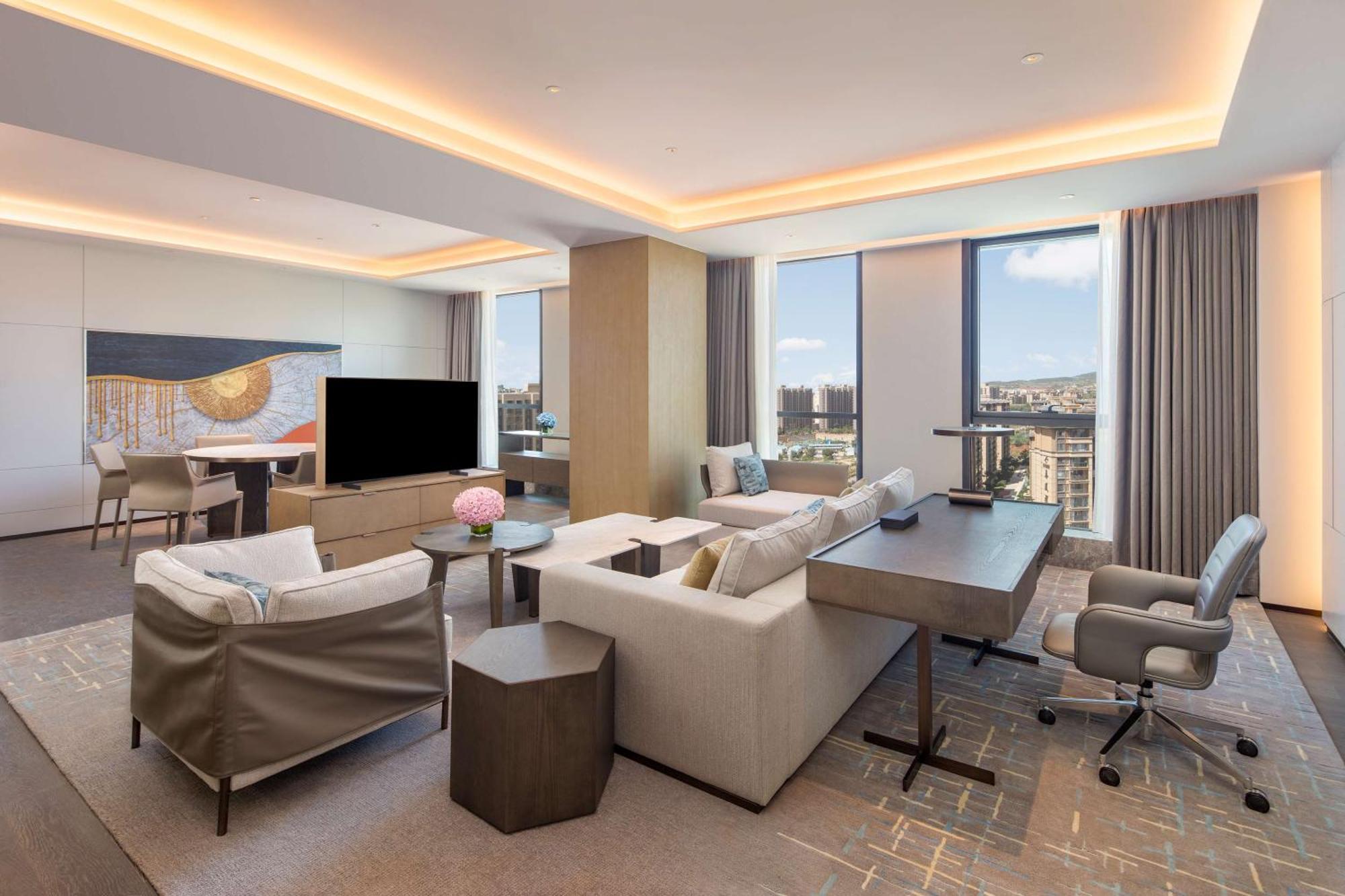 Hotel Doubletree By Hilton Kunming Airport Exterior foto