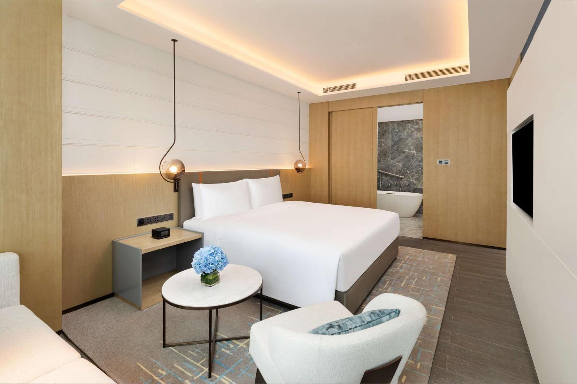 Hotel Doubletree By Hilton Kunming Airport Exterior foto