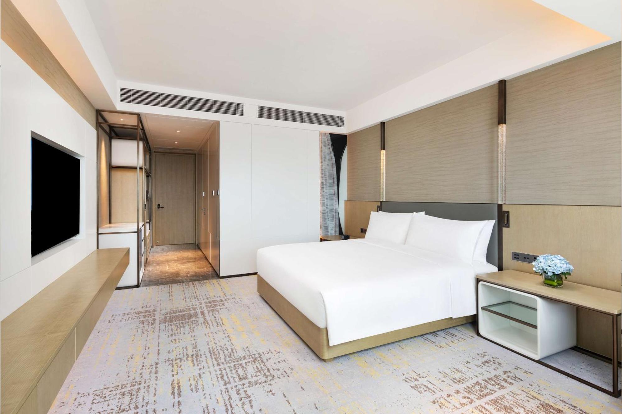 Hotel Doubletree By Hilton Kunming Airport Exterior foto