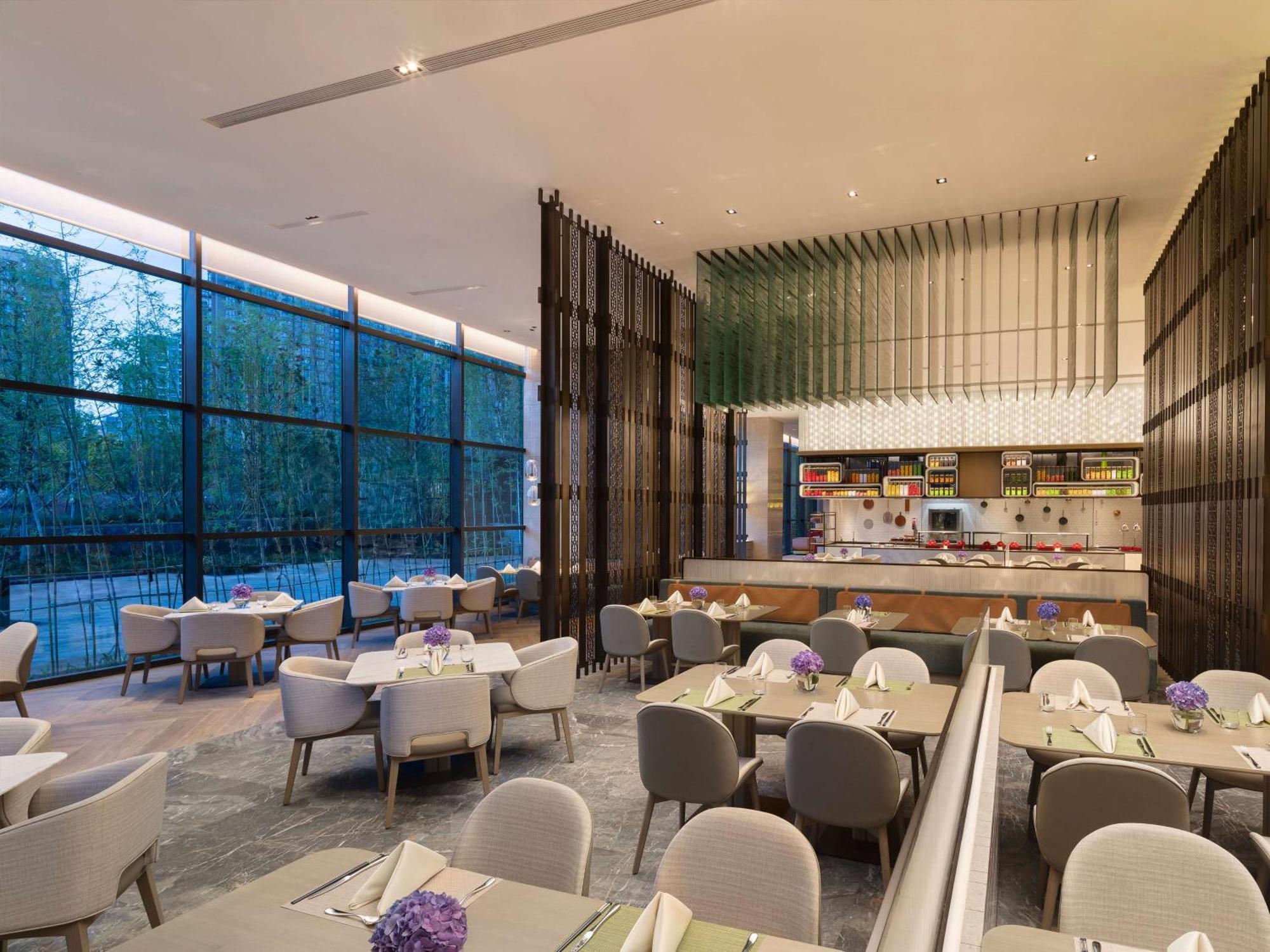 Hotel Doubletree By Hilton Kunming Airport Exterior foto